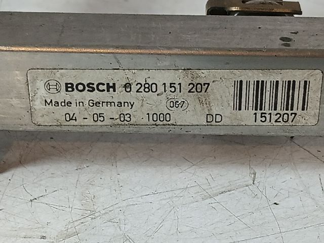 bontott OPEL AGILA Porlasztó Sor / Híd