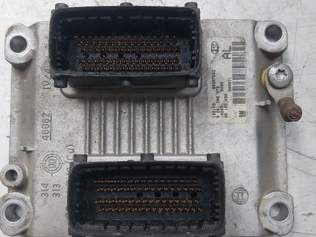 bontott OPEL AGILA Motorvezérlő
