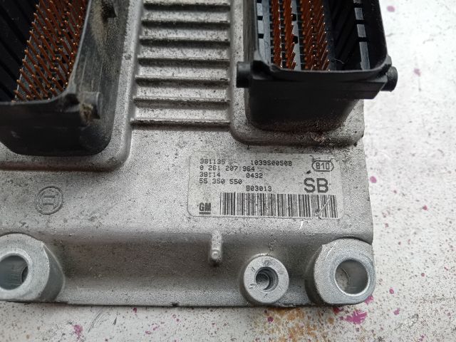 bontott OPEL AGILA Motorvezérlő