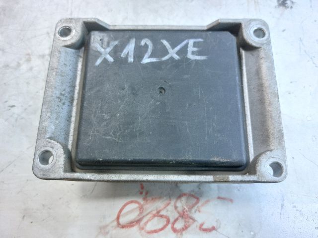 bontott OPEL AGILA Motorvezérlő