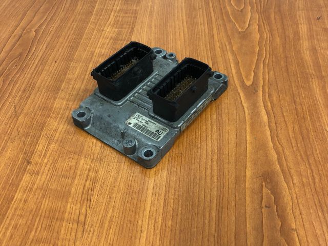 bontott OPEL AGILA Motorvezérlő