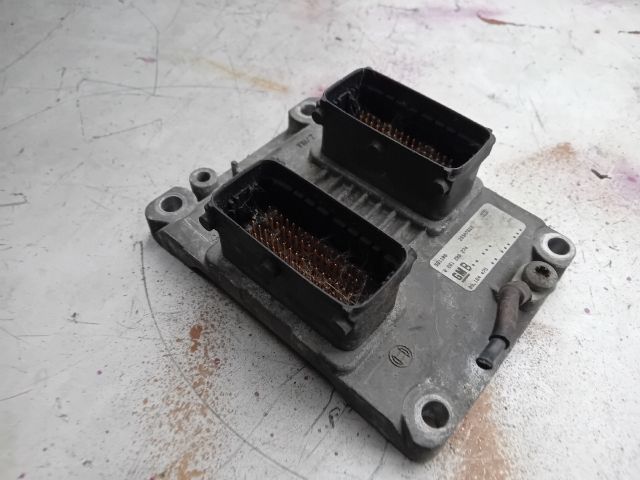 bontott OPEL AGILA Motorvezérlő