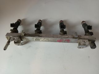 bontott OPEL AGILA Porlasztó Sor / Híd