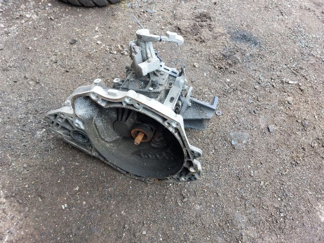 bontott OPEL AGILA Váltó (Mechanikus)