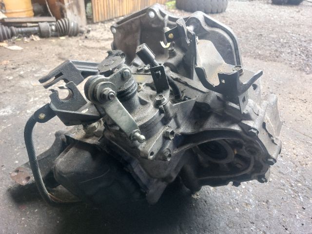 bontott OPEL AGILA Váltó (Mechanikus)