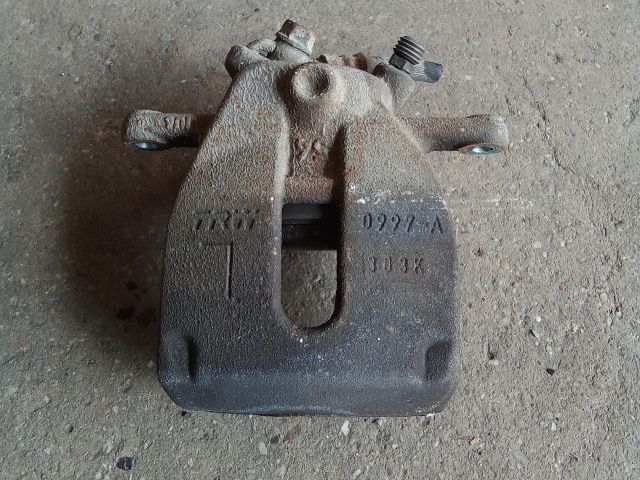 bontott OPEL AGILA Bal első Féknyereg Munkahengerrel