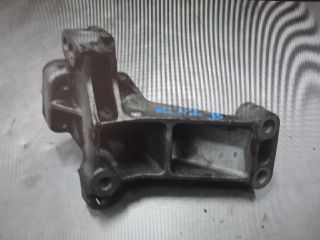 bontott OPEL AGILA Motor Tartó Bak (Fém)