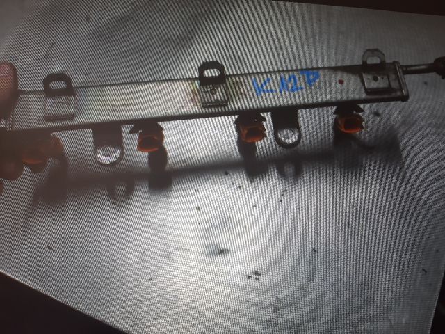 bontott OPEL AGILA Porlasztó Sor / Híd