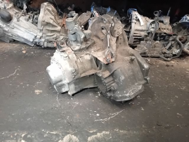 bontott OPEL AGILA Váltó (Mechanikus)