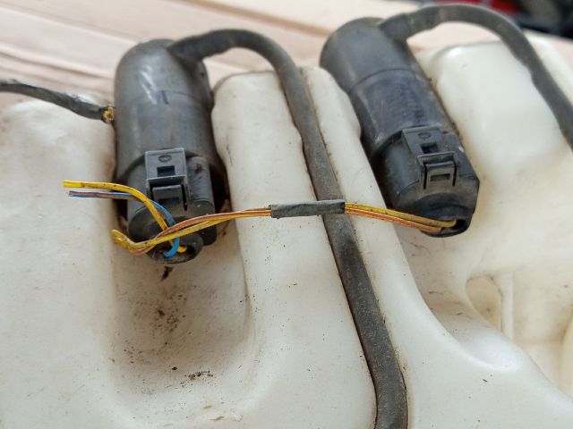 bontott OPEL AGILA Ablakmosó Tartály