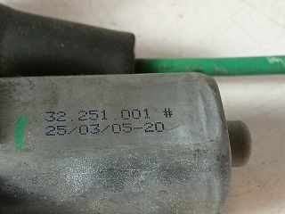 bontott OPEL AGILA Bal első Ablakemelő Szerkezet (Elektromos)