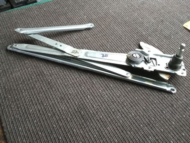 bontott OPEL AGILA Bal első Ablakemelő Szerkezet (Mechanikus)