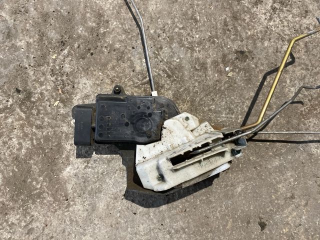 bontott OPEL AGILA Bal első Ajtózár