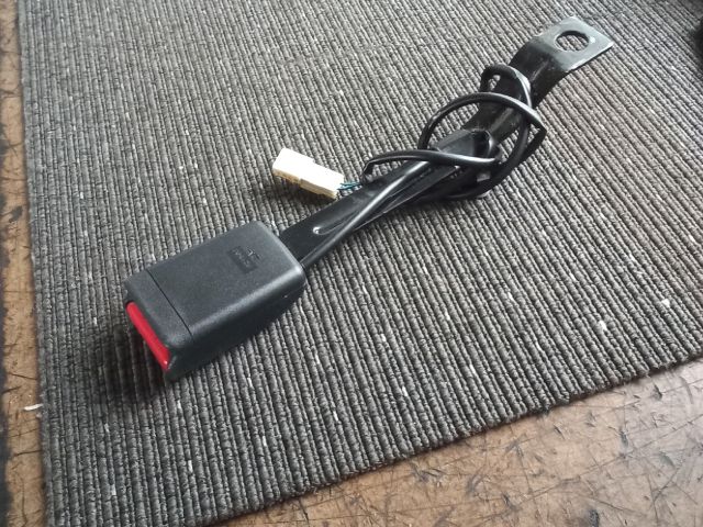 bontott OPEL AGILA Bal első Biztonsági Öv Csat