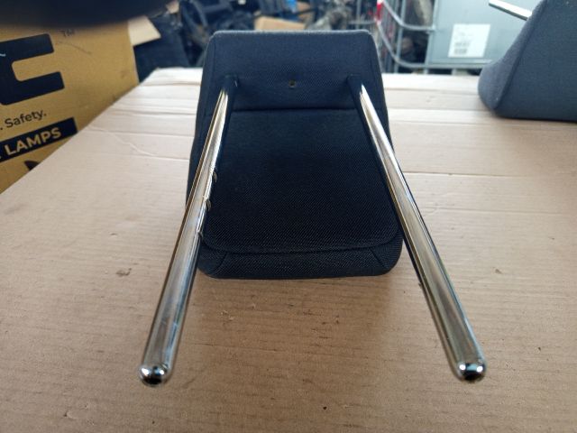 bontott OPEL AGILA Bal első Fejtámla