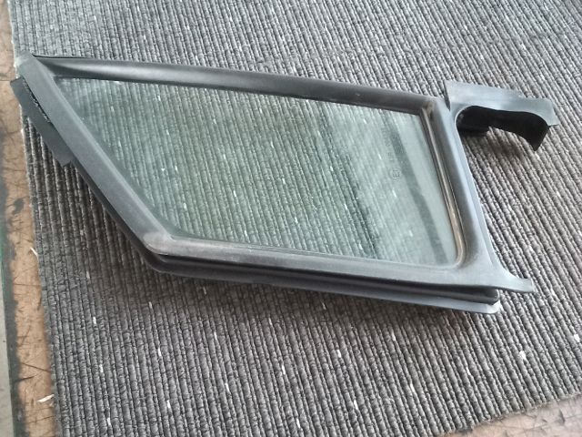 bontott OPEL AGILA Bal első Fixüveg (Ajtóban)