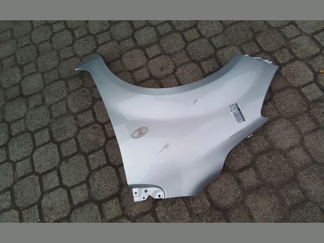 bontott OPEL AGILA Bal első Sárvédő