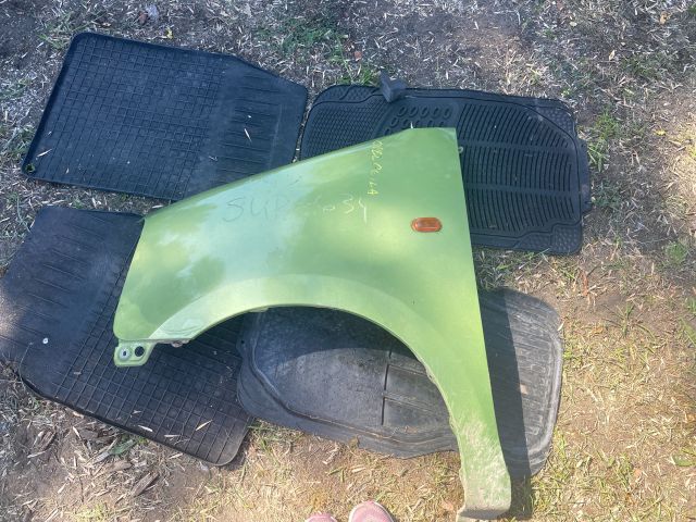 bontott OPEL AGILA Bal első Sárvédő