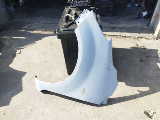 bontott OPEL AGILA Bal első Sárvédő