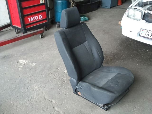 bontott OPEL AGILA Bal első Ülés