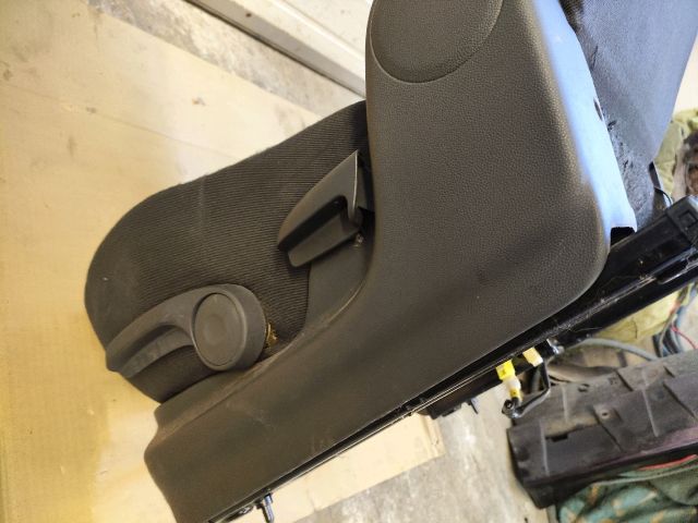 bontott OPEL AGILA Bal első Ülés