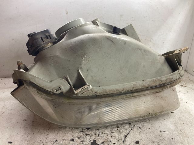 bontott OPEL AGILA Bal Fényszóró