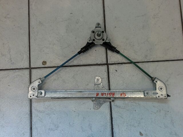 bontott OPEL AGILA Bal hátsó Ablakemelő Szerkezet (Mechanikus)