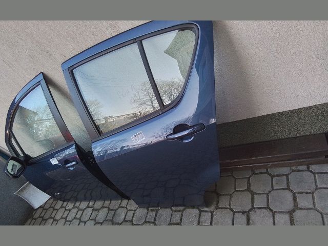 bontott OPEL AGILA Bal hátsó Ajtó (Részeivel)