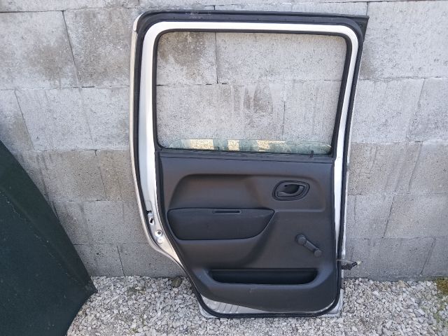 bontott OPEL AGILA Bal hátsó Ajtó (Részeivel)