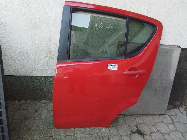 bontott OPEL AGILA Bal hátsó Ajtó (Részeivel)