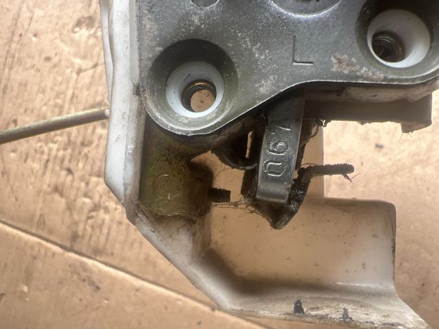 bontott OPEL AGILA Bal hátsó Ajtózár