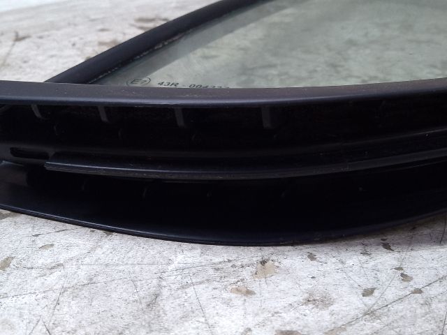 bontott OPEL AGILA Bal hátsó Fixüveg (Ajtóban)