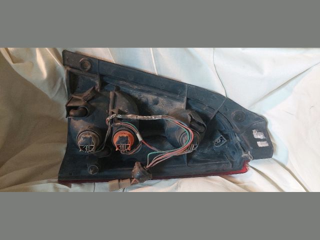 bontott OPEL AGILA Bal Hátsó Lámpa