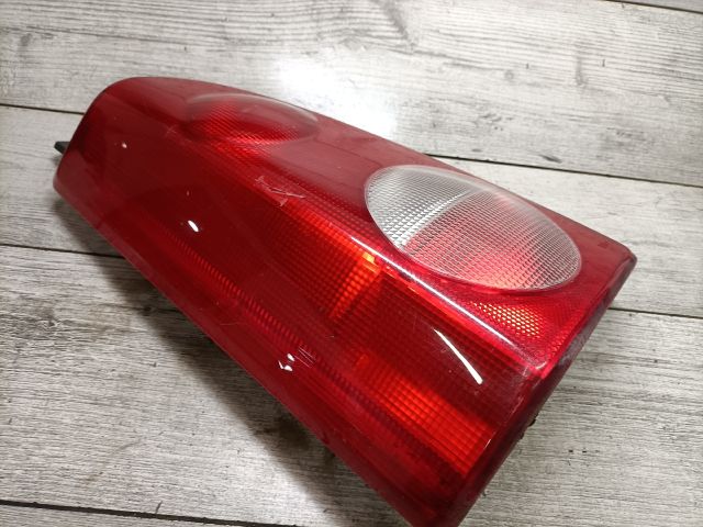 bontott OPEL AGILA Bal Hátsó Lámpa