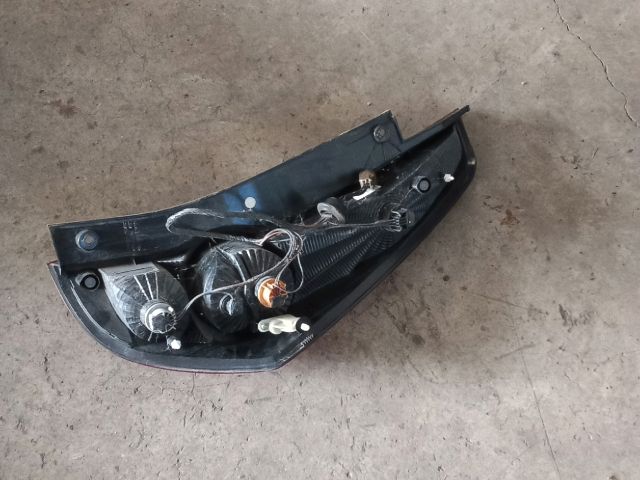 bontott OPEL AGILA Bal Hátsó Lámpa