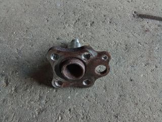 bontott OPEL AGILA Bal hátsó Tengelycsonk