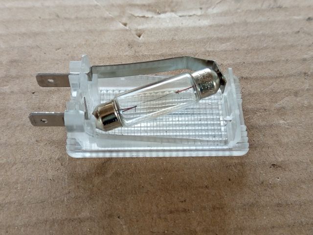 bontott OPEL AGILA Csomagtér Világítás