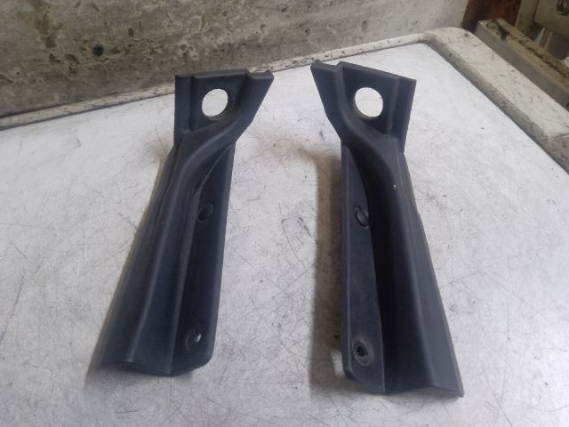 bontott OPEL AGILA Csomagtérajtó Burkolat Felső