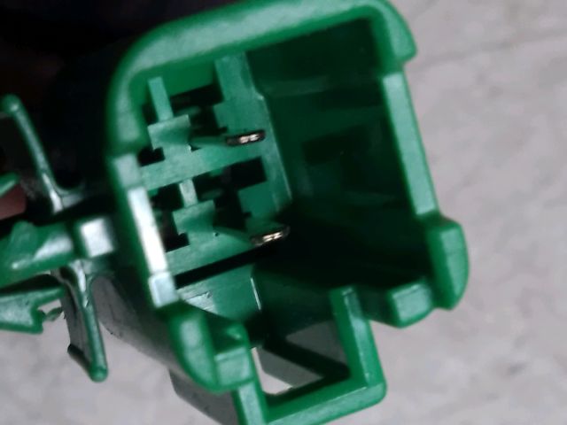 bontott OPEL AGILA Csomagtérajtó Kilincs