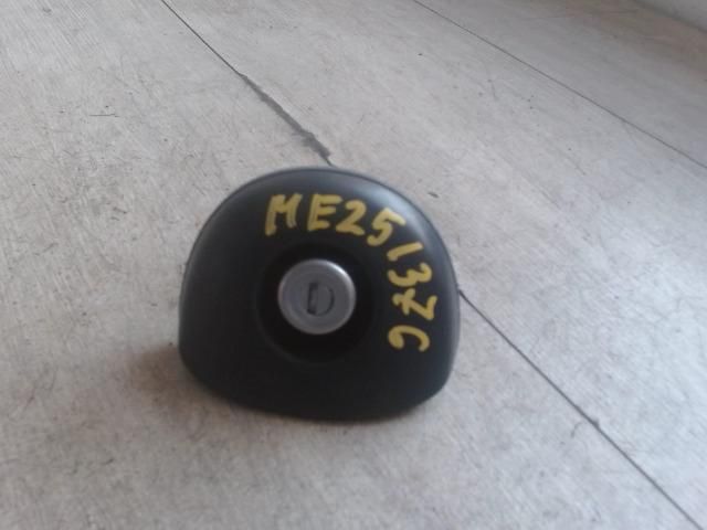 bontott OPEL AGILA Csomagtérajtó Zárbetét