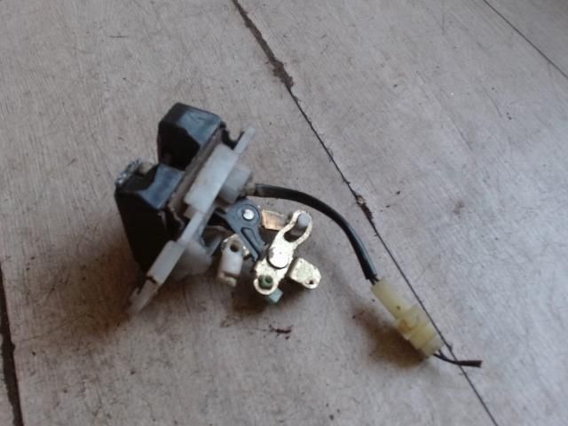 bontott OPEL AGILA Csomagtérajtó Zárszerkezet