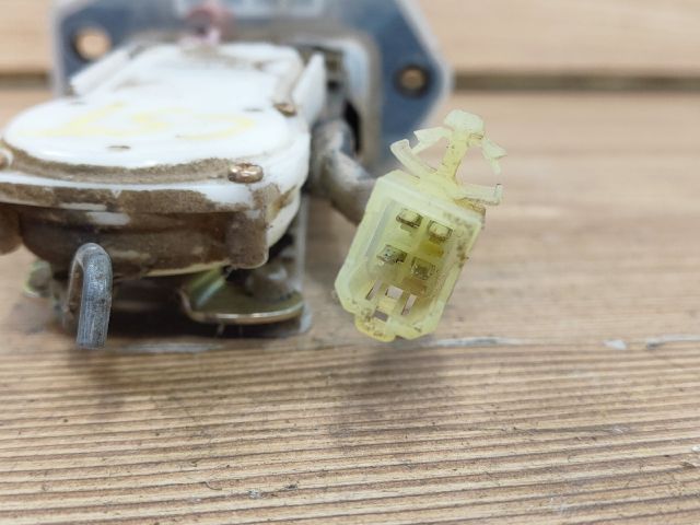 bontott OPEL AGILA Csomagtérajtó Zárszerkezet