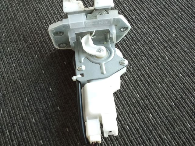 bontott OPEL AGILA Csomagtérajtó Zárszerkezet