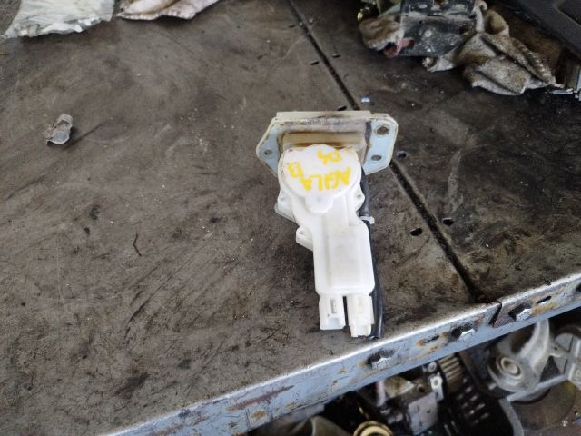 bontott OPEL AGILA Csomagtérajtó Zárszerkezet