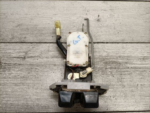 bontott OPEL AGILA Csomagtérajtó Zárszerkezet