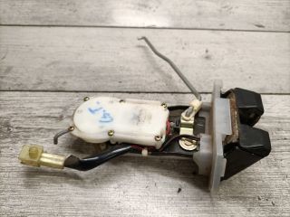 bontott OPEL AGILA Csomagtérajtó Zárszerkezet