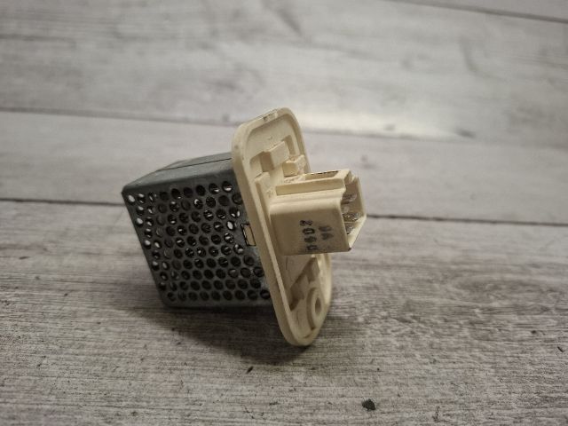 bontott OPEL AGILA Előtét Ellenállás Fűtőmotor