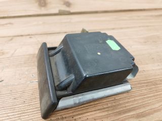 bontott OPEL AGILA Első Hamutartó