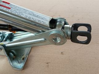 bontott OPEL AGILA Emelő