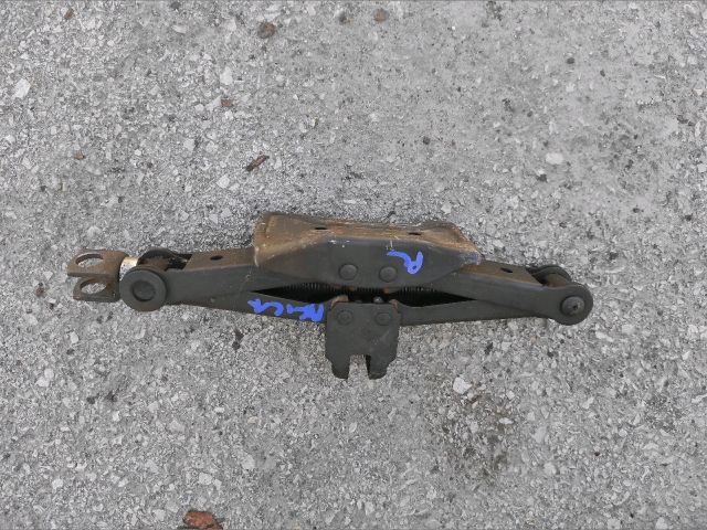 bontott OPEL AGILA Emelő